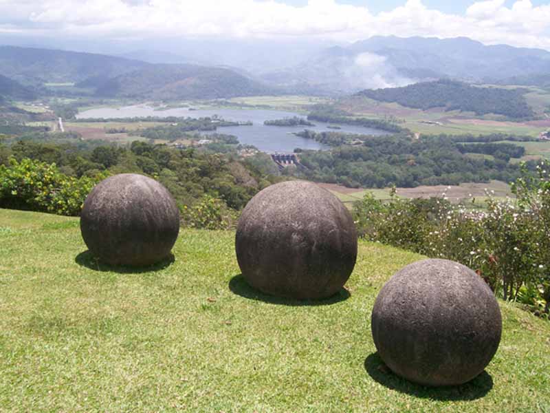 CostaRicsaStonesSpheres2